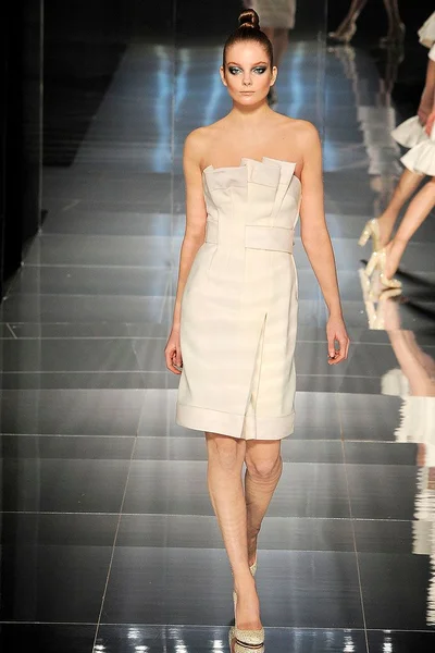 Look 7